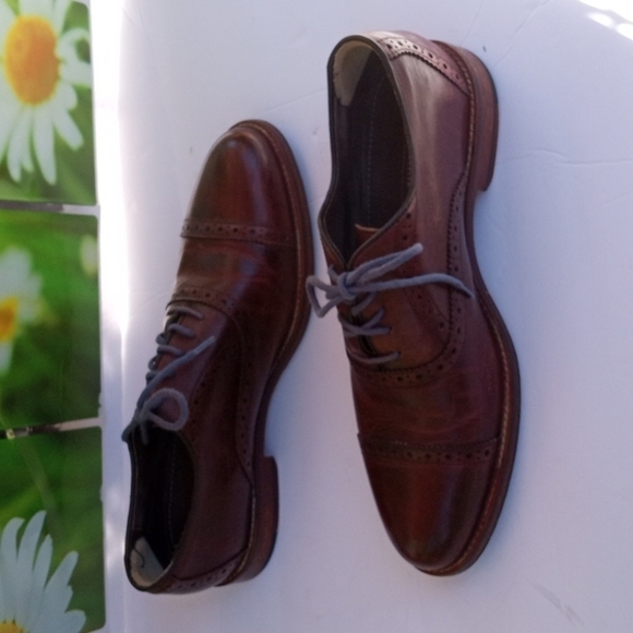 Aston Grey Men's leather Oxfords, 9.5,  Burgundy Brown, Pre-owned - Picture 10 of 14